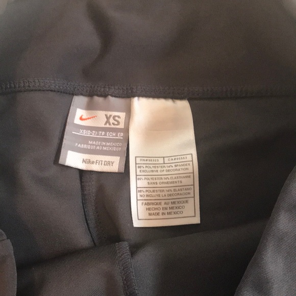 Nike - Picture 2 of 4